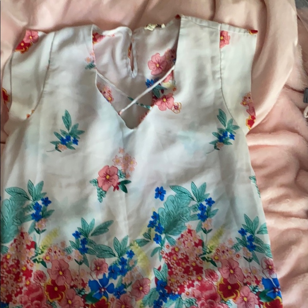 Lily White top L